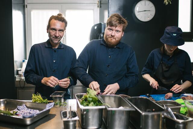 Neben dem Gründer von "Mraz & Sohn", Markus Mraz, steht mittlerweile auch dessen Sohn Lukas hinter dem Herd.