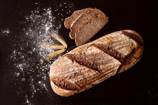 Roggenbrot aus Sauerteig nach traditioneller Art | Foto: Foto: Martin Jordan