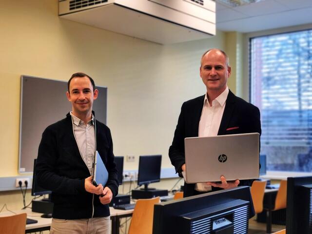 Borg-Direktor Hannes Schuster (r.) mit dem IT-Verantwortlichen Robert Plaschg.