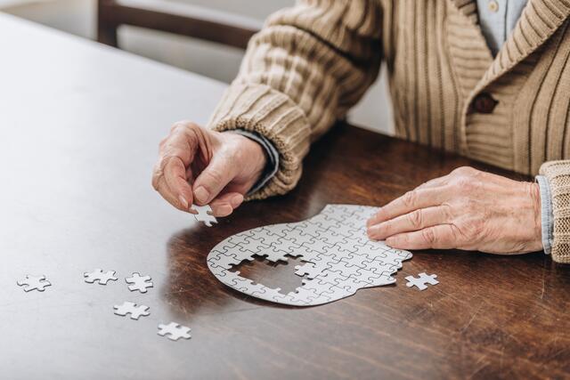 Die MAS Alzheimer startet wieder Ausbildungen in Linz, St. Pölten und Villach.