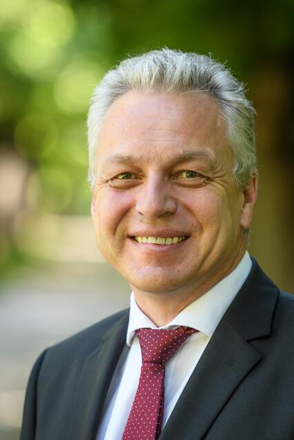 Karlinger zu Impf-Vorwürfen: "Es tut mir aufrichtig leid."