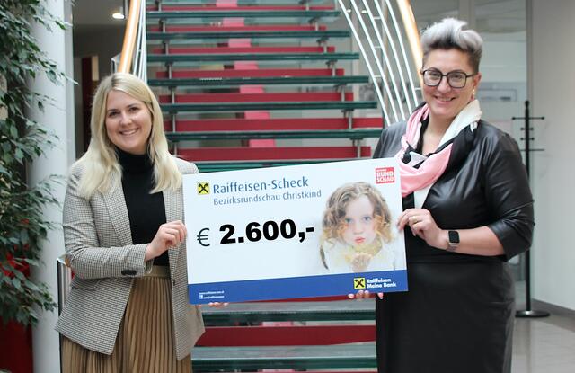 Geschäftsführerin Ivonne Mayr-Hagn (r.) und Marketingleiterin Julia Kronreif. | Foto: Stix