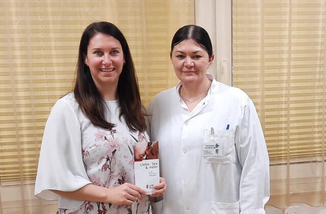 Sozialberaterin Barbara O'Neill mit Elisabeth Lederer-Kerrer, Fachärztin für Gynäkologie