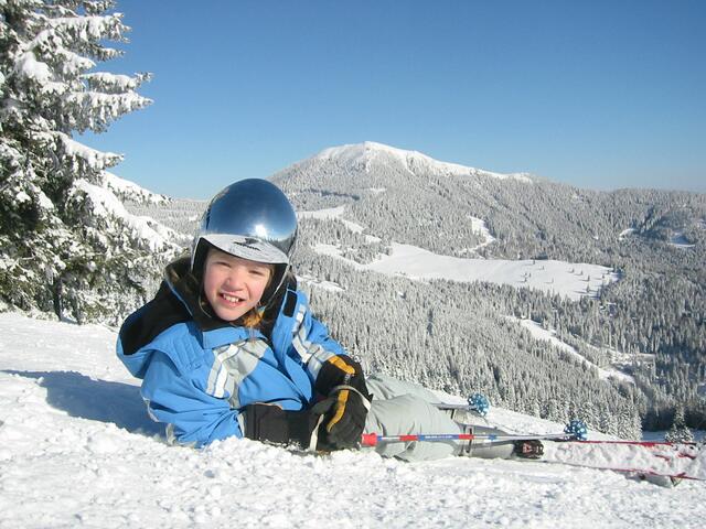 Spaß im Schnee auch für die Jüngsten am Salzstiegl. Die Bedingungen sind sehr gut. | Foto: Salzstiegl