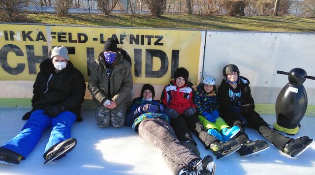 Eislaufen in Pinkafeld ist eine wichtige Abwechslung für die Schüler der ASO/LWS Oberwart.