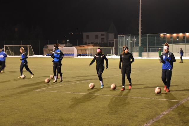 Für die Spielerinnen vom FC Südburgenland hat der Trainingsalltag bereits begonnen. | Foto: Michael Strini