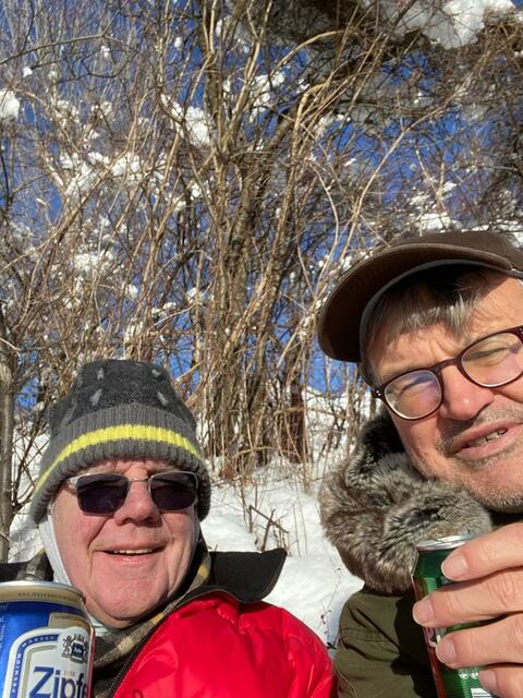 Die beiden bei der ersten Rast - nach 400 Metern. Getränkeversorgt. | Foto: Herbert Waltl