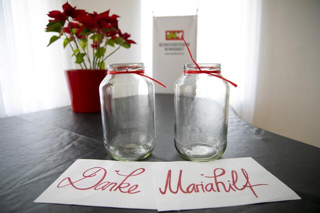 "Danke, Mariahilf", sagt hier das „VinzenzGwölb", der Bezirk Mariahilf und die bz-