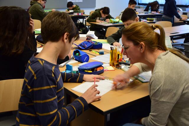 Statt persönlichem Unterricht in der Schulklasse lernen die Rudolfsheimer Schüler zurzeit zu Hause. | Foto: Mathias Kautzky
