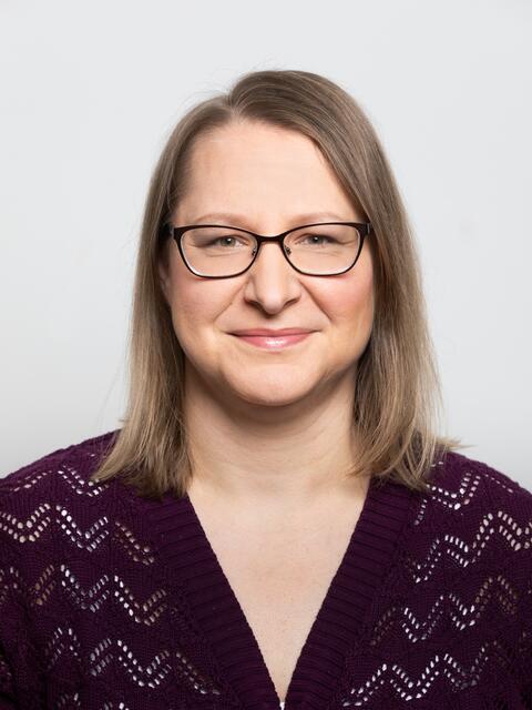Kati Schneeberger (43) unterrichtet Mathematik, Geschichte und Politische Bildung in der Mittelschule Singrienergasse.