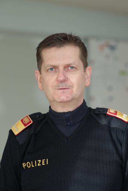 Bezirkspolizei-Kommandant Johann Neumüller bestätigt die Amtshandlung der Polizei wegen des Bisses.