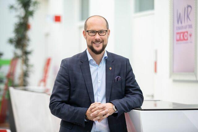 Spartenobmann LAbg. Mario Gerber fordert Behörden auf, bei der Umgehung geltender Gesetze eine "konsequente und strenge Prüfung und Ahndung sicherzustellen".