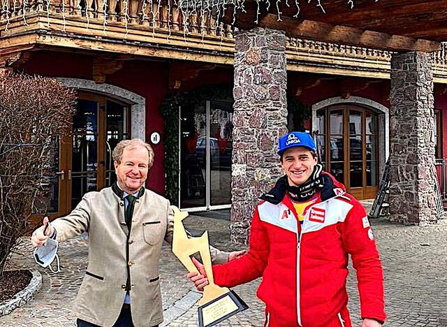 Johannes Mitterer mit Matthias Mayer. | Foto: Kitzhof
