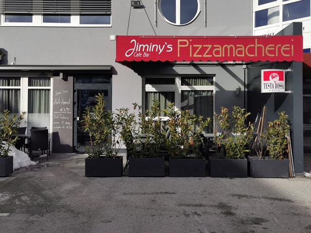 Der Betreiber der Jiminy`s Pizzamacherei möchte entlich aufsperren.  | Foto: Michael Kendlbacher