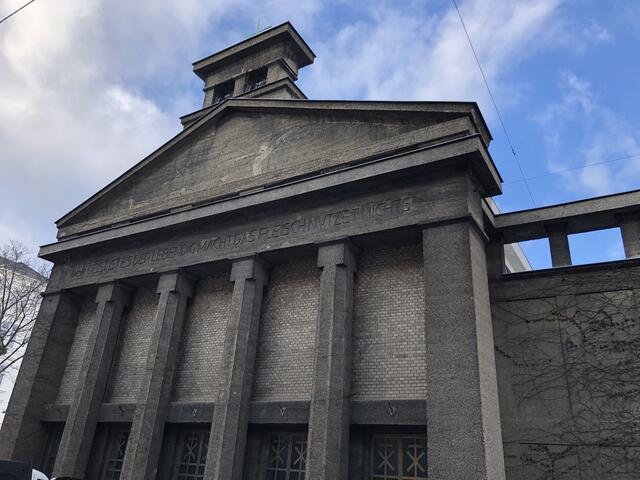 In der Heilig-Geist-Kirche gab es einen Brand. | Foto: Michael J. Payer