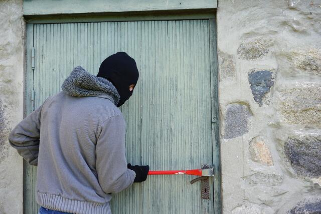 Sechs Beschuldigte sollen auch zwei Einbrüche in Reichersdorf begangen haben. | Foto: TheDigitalWay