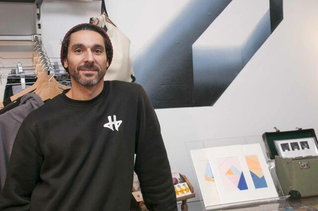 Die Idee von Rob Perez und seinem „Soon Art Studio“: ein gemeinschaftlicher Arbeitsbereich, der nicht nur als Atelier genutzt wird, sondern gleichzeitig die richtige Herangehensweise in Form verschiedenster Workshops lehrt. 