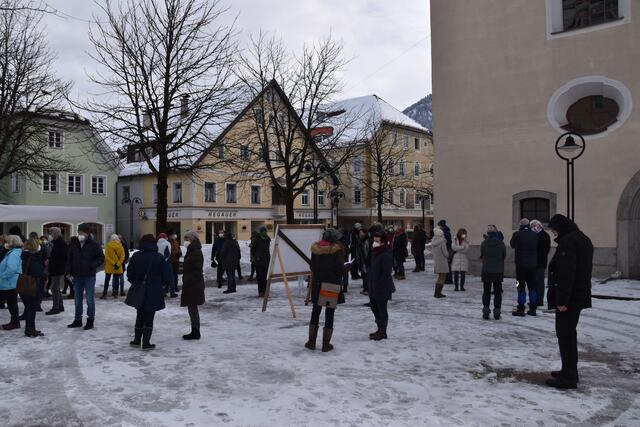 Mag. Mathias Stieger, Pfr. i. R., mahnt, die Demonstrationen in Reutte kritisch zu hinterfragen. | Foto: Reichel