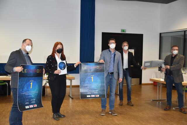 Projektpräsentation mit (v. li.): Christoph Schaffenrath (Umweltbüro), Vize-Bgm.in Cornelia Hagele, Bgm. Christian Härting, GWTelfs-GF Dirk Jäger und Manfred Auer (Abt. Infrastruktur).