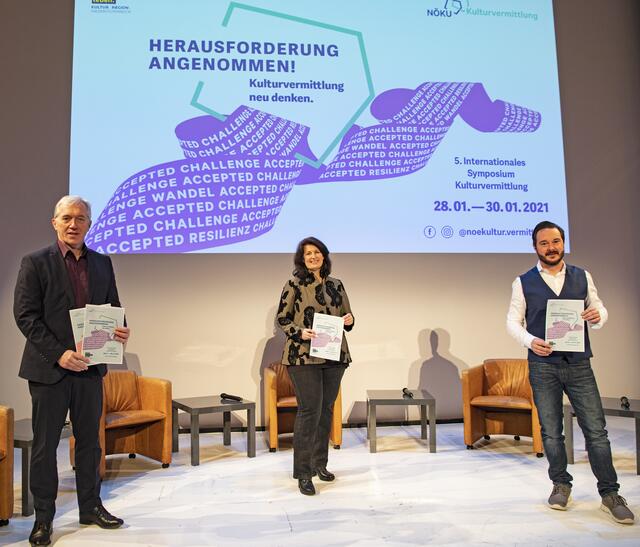 Internationales Kulturvermittlungssymposium, v. l. n. r.: Martin Lammerhuber (Geschäftsführer Kultur.Region.Niederösterreich), Helga Steinacher (Leiterin Akademie Kultur.Region.Niederösterreich), Matthias Pacher (Geschäftsführer NÖ Museum Betriebs GmbH)
 | Foto: Erich Marschik 