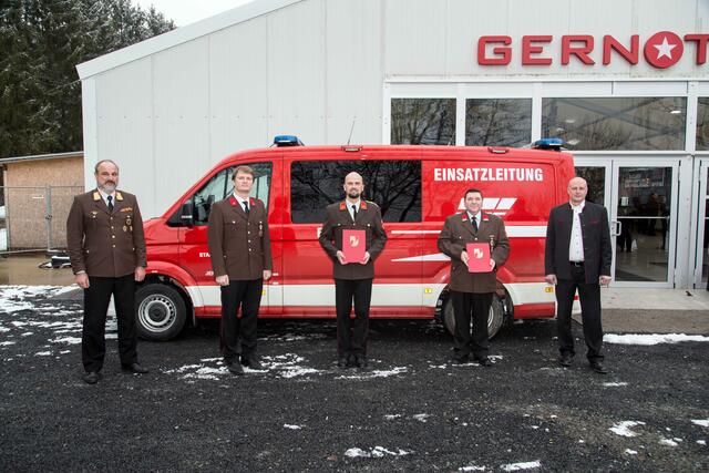 Jennersdorf: Bezirksfeuerwehrkommandant Franz Kropf, Bundesrat Bernhard Hirczy, Alfred Gratzer, Gerhard Wischenbarth, Reinhard Deutsch. | Foto: Eduard Erber