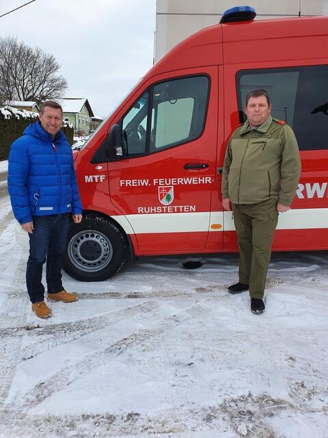 Bgm. Wolfgang Greil und Kommandant Hubert Deisinger. | Foto: Gemeinde Katsdorf