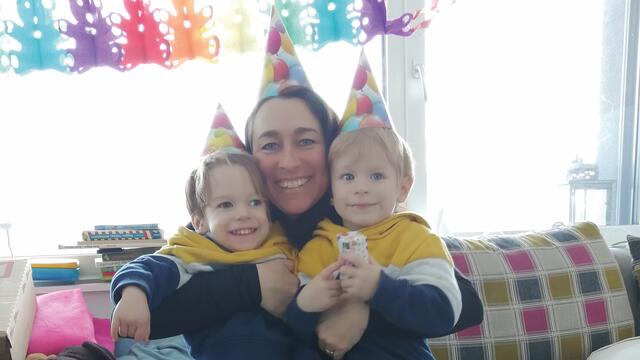 Die Zwillinge und ihre Mutter feierten vor kurzem gemeinsam Geburtstag. | Foto: Wirth