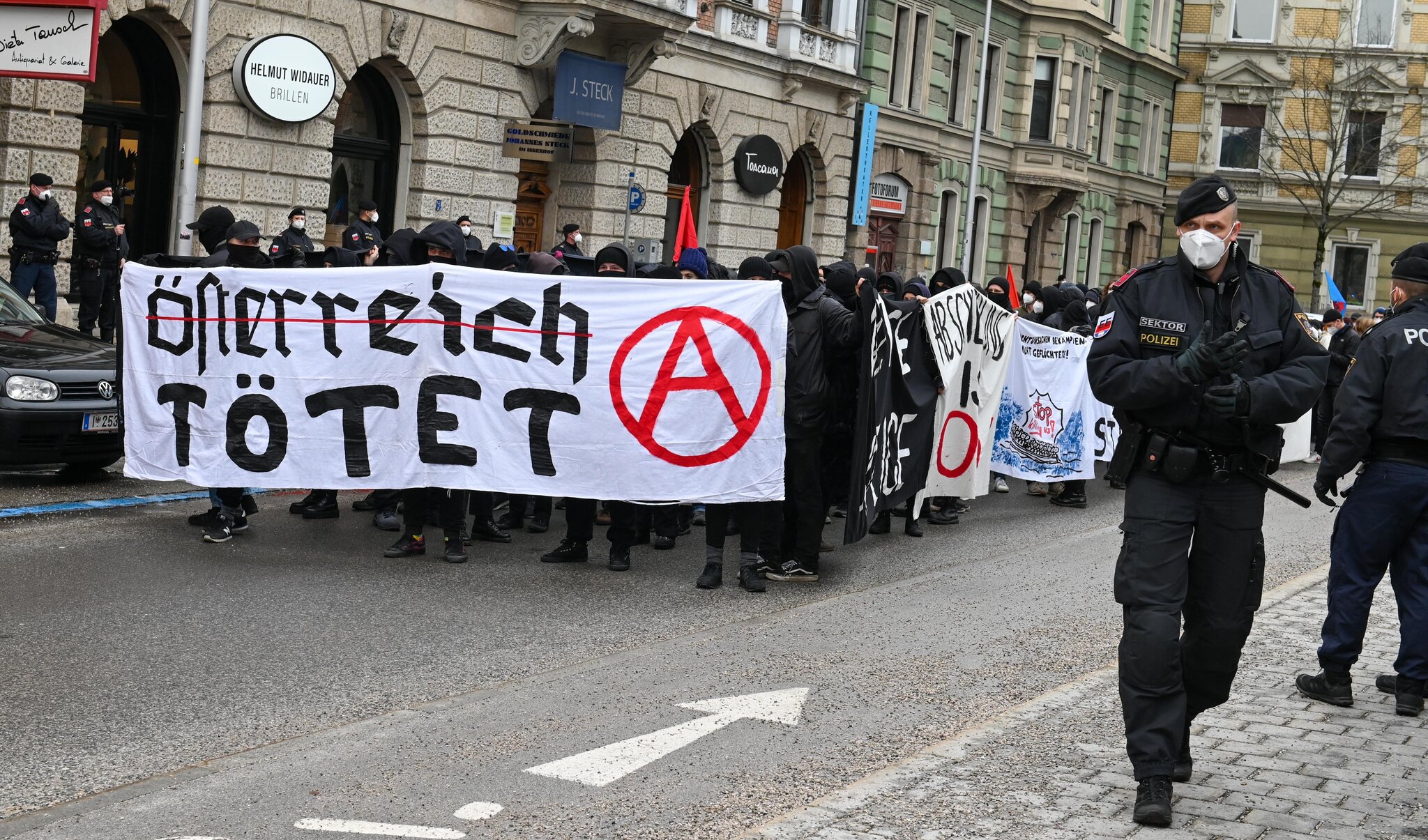 Demonstration: FPÖ Tirol zeigt sich schockiert über „Unterstützung\