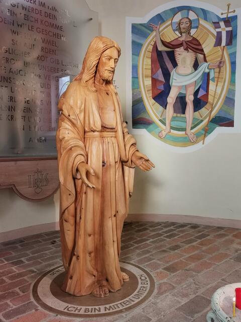 Emmaus-Statue mit der Darstellung von Jesus am Ölberg (Maler Prof. Franz Weiß) | Foto: Bild (c) Siegfried Arnold