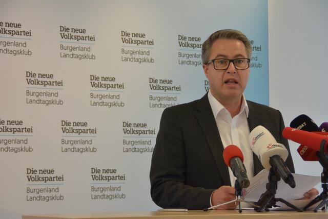 ÖVP-Klubobmann Markus Ulram fordert nach den Aussagen von Martin Pucher im U-Ausschuss Konsequenzen für Ingrid Salamon und Martin Pucher. | Foto: Tscheinig