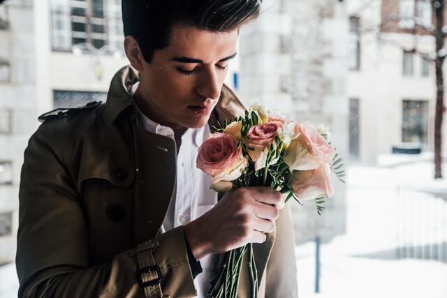 Am 14. Februar steht alles im Zeichen der Liebe. Blumen sind ein beliebtes Geschenk für den Valentinstag, doch es gibt noch viel mehr.  | Foto: Symbolbild: pixabay