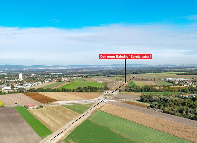 EQOS Energie wird bei dem ca. mit fünf Mio. Euro dotierten Auftrag ebenfalls den auf der Strecke befindlichen Bahnhof Ebreichsdorf – der neu gebaut wird – mit Oberleitungen ausstatten.  | Foto: Eqos