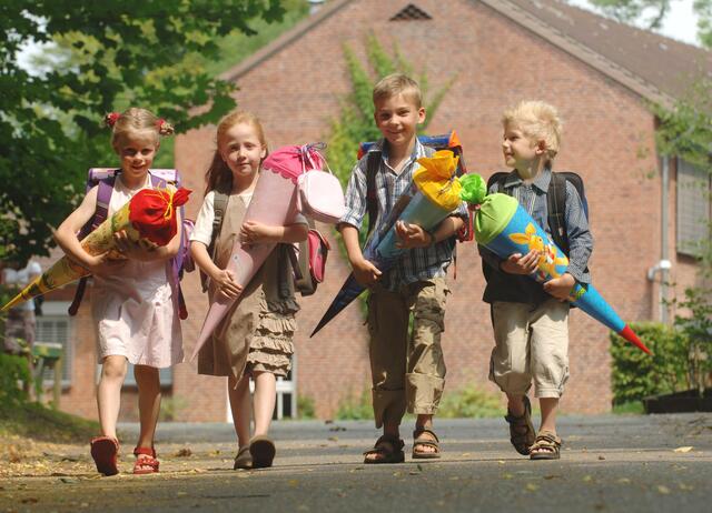 Der Schulbeginn ist für alle aufregend – und mit ihm öffnet sich auch die Welt der Bücher. | Foto: KK