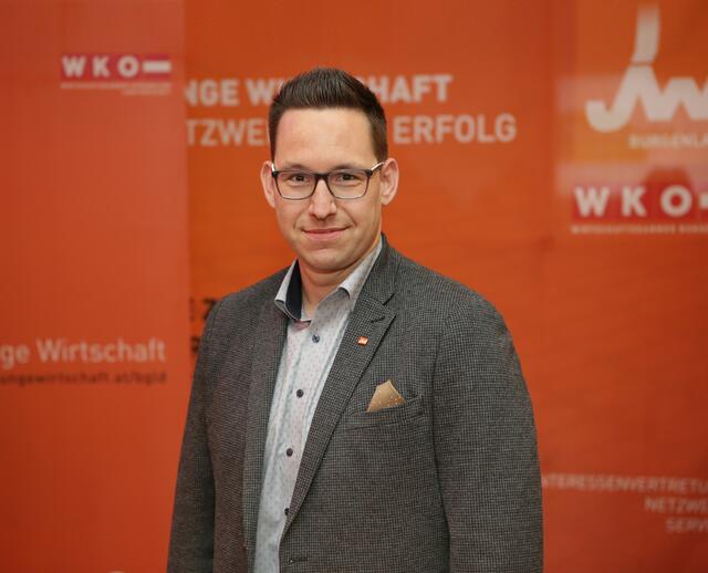 "Jüngster Erfolg der Interessensvertretung für Unternehmer unter 40 Jahren war, die steuerliche Absetzbarkeit des Arbeitszimmers im Wohnungsverband zu erwirken", freut sich der Bezirksvorsitzenden in Oberpullendorf Herrn Christoph Augustin. | Foto: LEXI