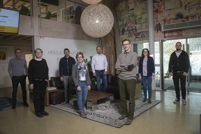 „Griffner“-Eigentümer Georg C. Niedersüß (vorne) mit seinem Team | Foto: GRIFFNER