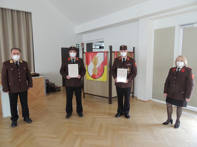 Feuerwehrkommandanten in Unterwart gewählt: ABI Ernst Imre, Feuerwehrkommandanten-Stellvertreter OBI Reinhold Seper, Feuerwehrkommandant HBI Reinhard Raba, Bürgermeisterin Klara Liszt | Foto: Gemeinde Unterwart