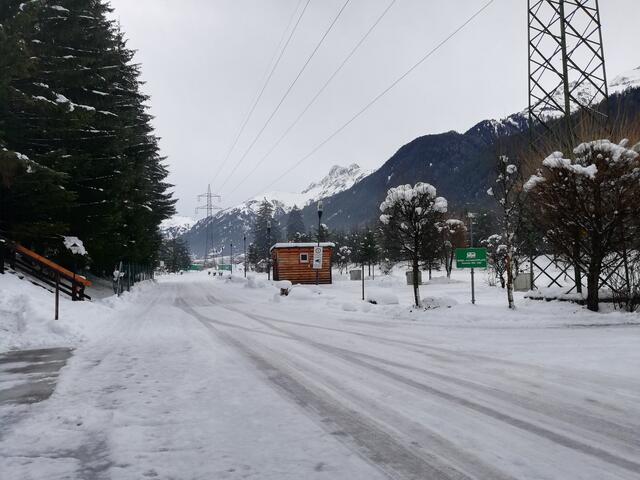 Die geplante Errichtung von zahlreichen Mobilheimen auf den Campingplätzen in Pettneu (im Bild) sowie in Leutasch durch das Unternehmen EuroParcs sorgte nun für Wirbel. | Foto: Elisabeth Zangerl