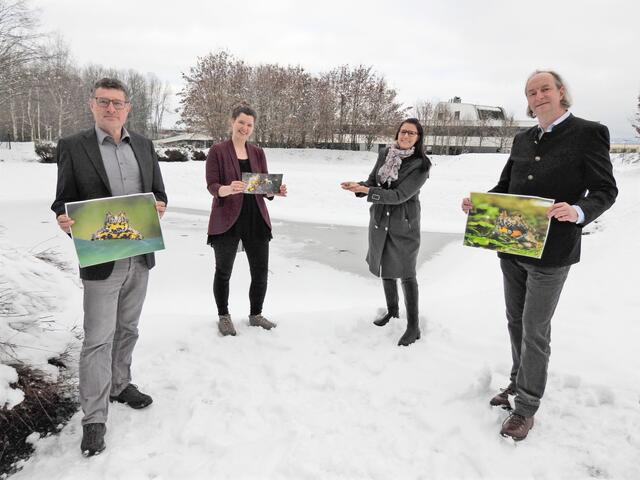 (v.l.n.r.):  Michael Jungmeier (Professur an der FH Kärnten), Elisabeth Wiegele (wissenschaftliche Mitarbeiterin und Projektkoordination, FH Kärnten), Umwelt- und Naturschutzreferentin Landesrätin Sara Schaar und Martin Schneider (Studienbereichsleitung Bauingenieurwesen &amp; Architektur, FH Kärnten) | Foto: FH Kärnten