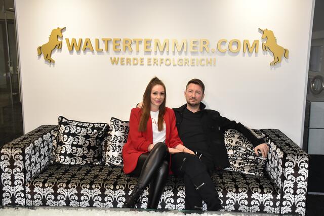 Susi und Walter Temmer ergänzen sich privat und beruflich perfekt: "Wir haben die gleichen Ansichten und denken auch oft gleich." | Foto: Waltraud Fischer