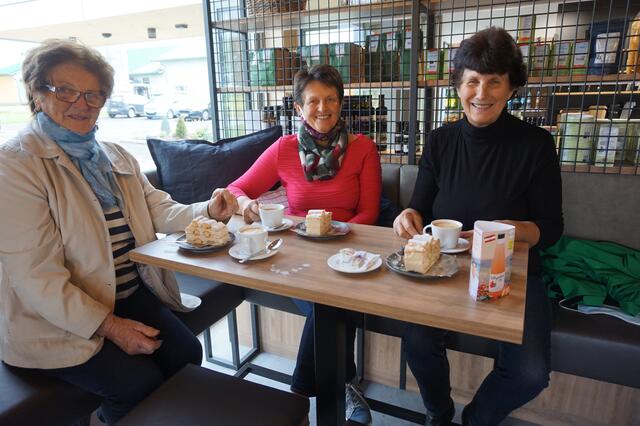Mit dabei ist auch ein kleines Cafe.  | Foto: Sauwalderdäpfel