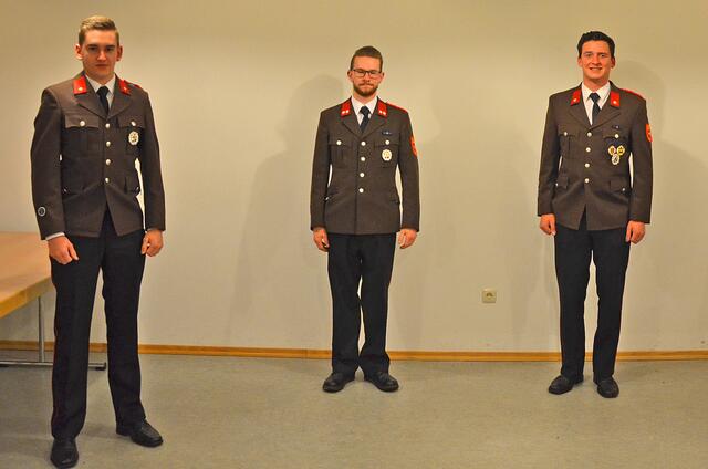 Jüngstes Feuerwehrkommando im Bezirk: Leiter des Verwaltungsdienstes Raffael Strohmer, Feuerwehrkommandant-Stellvertreter Michael Fida und Feuerwehrkommandant Philipp Danzinger. | Foto: FF Brunn