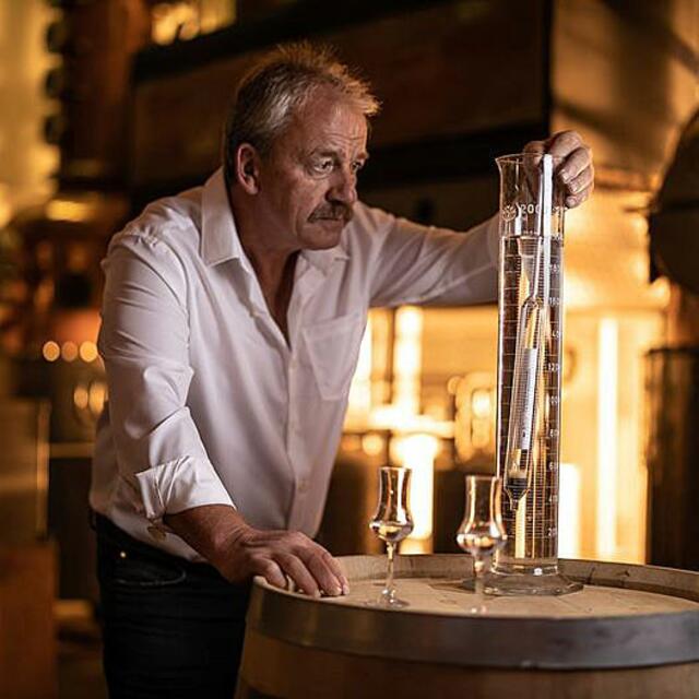 Wir gratulieren unserem Brennmeister Franz Simon - Auszeichnung mit 9x Gold, 5x Silber und 1x steirischer Landessieger. | Foto: Dr. Josef Puchas