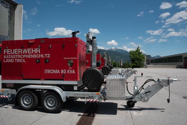 In allen Tiroler Bezirken verfügen die Feuerwehren über mobile Stromerzeuger unterschiedlicher Leistungsstufen.