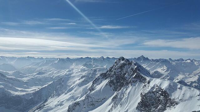 Sonnenschein und Pulverschnee: So stellt man sich einen Schitag vor. | Foto: pixabay.com