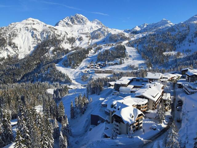 Trotz aktueller Corona-Einschränkungen punktet das Nassfeld auch heuer mit perfekter Schneelage und gepflegten Pisten bis Ostern . | Foto: Hans Jost