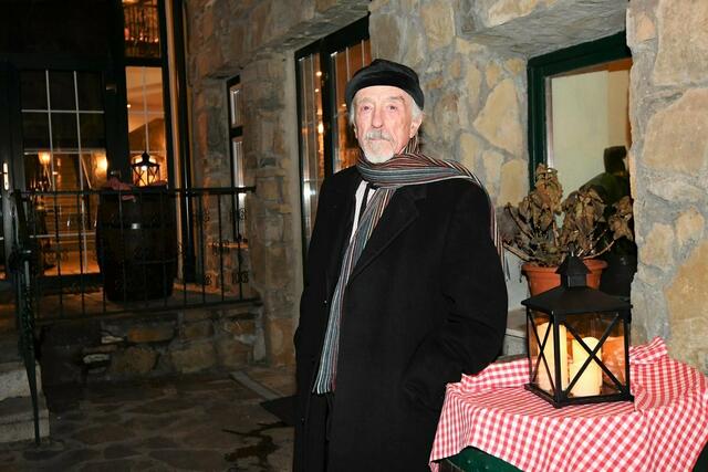 Der Maler, Sänger und Architekt Arik Brauer verbrachte einen Großteil seines Lebens in der Währinger Colloredogasse. | Foto: Markus Spitzauer