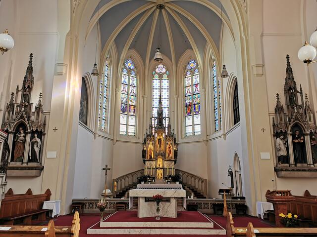 Die Altarkuppel