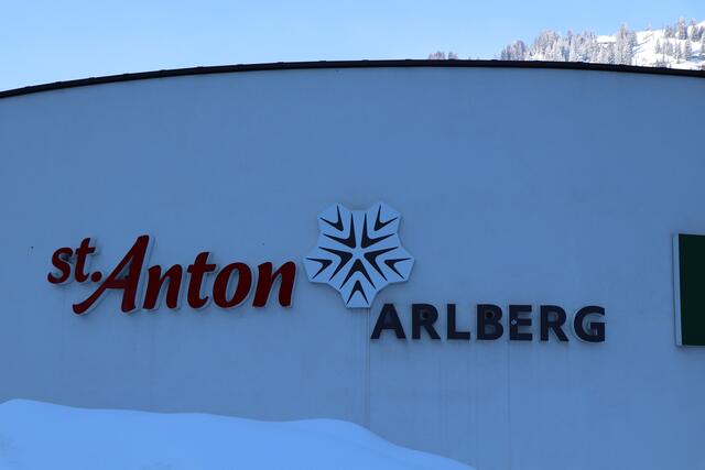 In St. Anton am Arlberg sollen nun rigorose Kontrollen stattfinden.