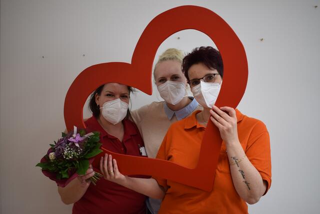 Auch die Mitarbeiterinnen Angelika Gauster, Janine Lochner und Angelika Kern hatten großen Spaß.