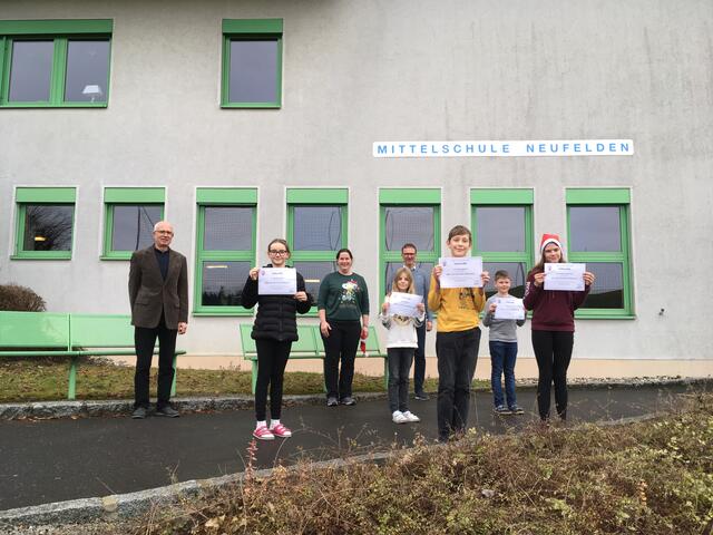 Einige Schüler haben heuer erstmals sehr erfolgreich am Onlinewettbewerb „Biber der Informatik“ teilgenommen. | Foto: Foto: MMS Neufelden